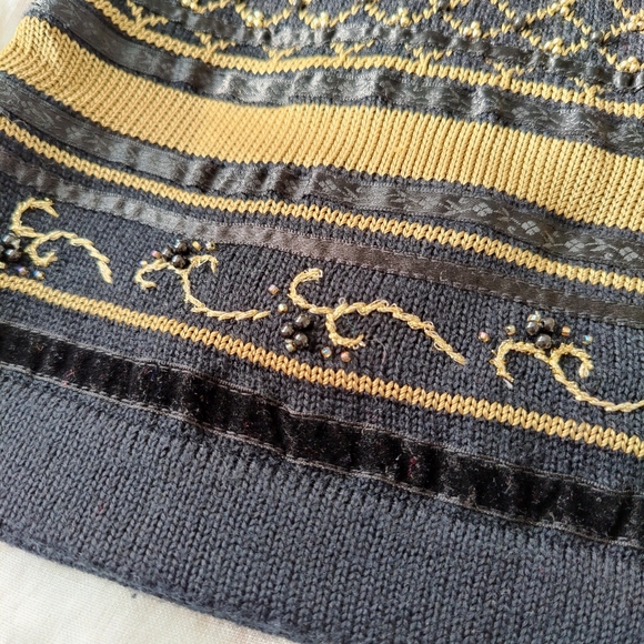 Hand Embroidered | vintage 90s | Susan Bristol | cardigan π€π - Picture 6 of 16